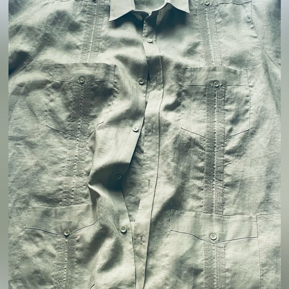 Vintage Beautiful Light Green Linen Button Down | X-Large | Never Worn—like new - Picture 3 of 3